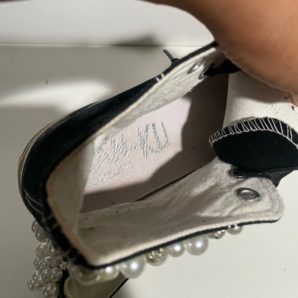 NAN-Ku Free People‎ Crush High Top Sneakers Pearl Embellished Black 39
